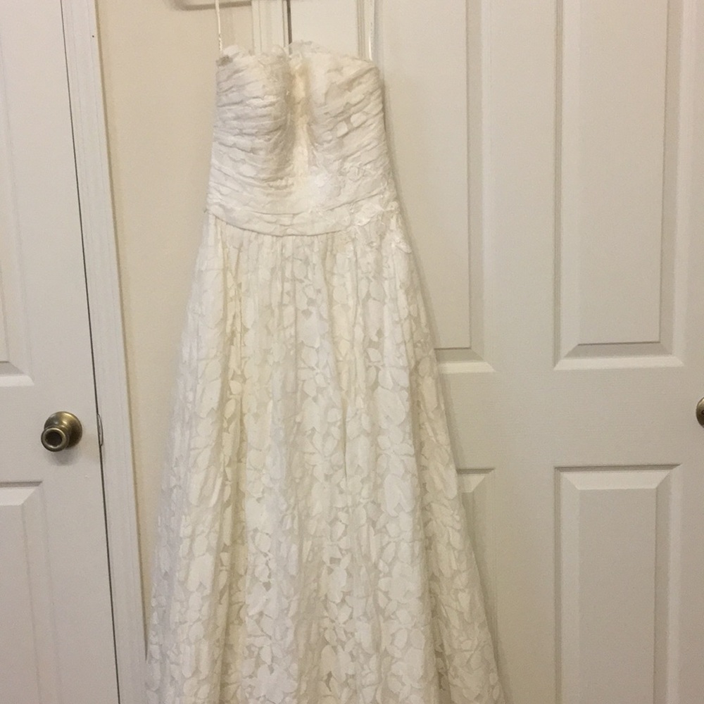 Wedding dress Size 4 - Picture 2 of 7
